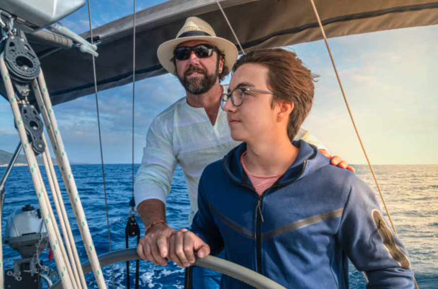 Learn to Sail: Comprehensive Guide On Learning To Sail